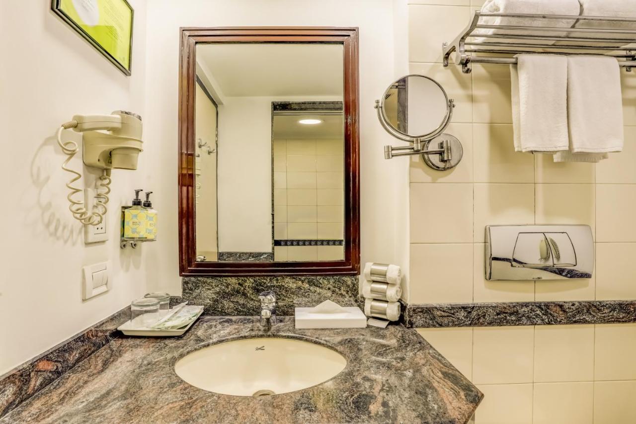 Lemon Tree Hotel, East Delhi Mall, Kaushambi Ghaziabad Ngoại thất bức ảnh